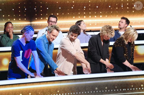 Exclusif - Cyril Féraud, Agustín Galiana, Sara Mortensen, Flavie Flament - Enregistrement de l'émission "100% Logique", présentée par Cyril Féraud et diffusée le 12 avril 2025 sur France 2. Le 17 décembre 2024
© Cyril Moreau / Bestimage