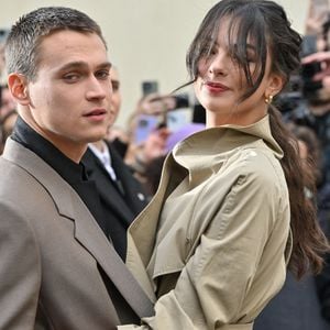 Deva Cassel et Saul Nanni à leur arrivée au défilé Dior lors de la Semaine de la mode haute couture de Paris, à Paris, en France, le 22 janvier 2024. Photo : Julien Reynaud/APS-Medias/ABACAPRESS.COM