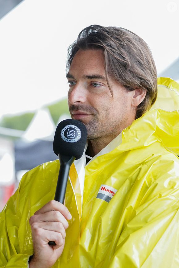 révélant avoir fait deux dépressions.

Camille Lacourt - 10ème édition du Marathon Karting Jules Bianchi sur le circuit Paul Ricard en soutien à l'Association Jules Bianchi le 11 septembre 2025. © Anne-Sophie Guebey / Bestimage