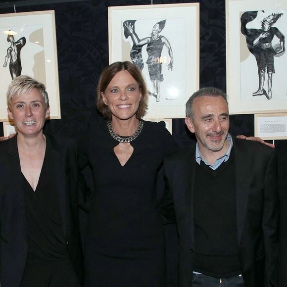Exclusif - Les Co-autrices de la pièce : Marie Bô et Anne Le Nen entre Muriel Robin, Elie Semoun et Mathilde Seigner - Générale de la Pièce "On va tous être d'accord… ou pas " au théâtre Lepic à Paris le 6 Mai 2025. © Bertrand Rindoff/Bestimage