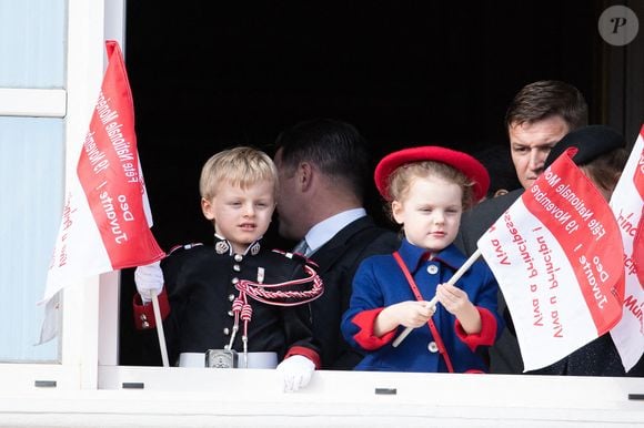 Couronne Le prince Jacques de Monaco et la princesse Gabriella de Monaco posant sur le balcon du palais lors des célébrations de la fête nationale monégasque le 19 novembre 2019 à Monaco, Monaco. Photo David Niviere/ABACAPRESS.COM