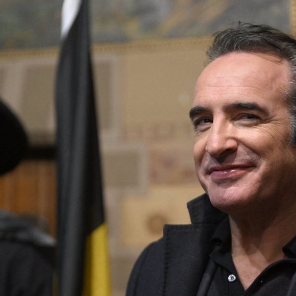Il s'est même découvert une nouvelle passion, pour laquelle il confie ne pas être très doué.

Jean Dujardin reçoit la Médaille de Reconnaissance de la Ville de Bruxelles, à la veille de la diffusion de la nouvelle série "Zorro" sur RTL-TVI, le 28 novembre 2024. © Photonews / Bestimage