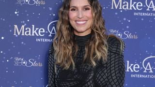 Laury Thilleman perd complètement pied en pleine interview : ce que cette journaliste lui a déclaré l'a totalement fait flancher