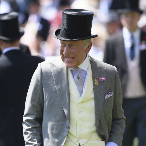 Le roi Charles III d'Angleterre assiste à la course hippique Royal Ascot (Jour 3), le 19 juin 2025. 
© GOFF INF / BESTIMAGE