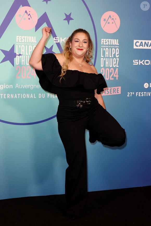 Marilou Berry au photocall des arrivées de la cérémonie de clôture du 27ème Festival International du Film de Comédie de l'Alpe d'Huez, France, le 20 janvier 2024. © Dominique Jacovides/Bestimage