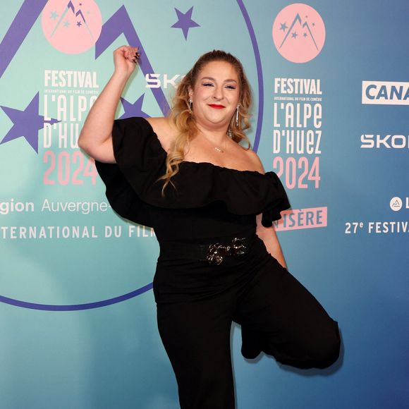 Marilou Berry au photocall des arrivées de la cérémonie de clôture du 27ème Festival International du Film de Comédie de l'Alpe d'Huez, France, le 20 janvier 2024. © Dominique Jacovides/Bestimage