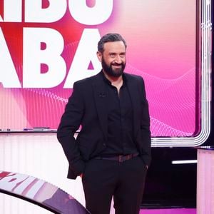 Exclusif - Cyril Hanouna, sur le plateau de l’émission « TPMP » présentée par C.Hanouna et diffusée en direct sur Youtube et sur toutes les box (SFR, FREE, Bouygues, MyCanal etc), Paris, France, le 19 mars 2025. © Jack Tribeca / Bestimage