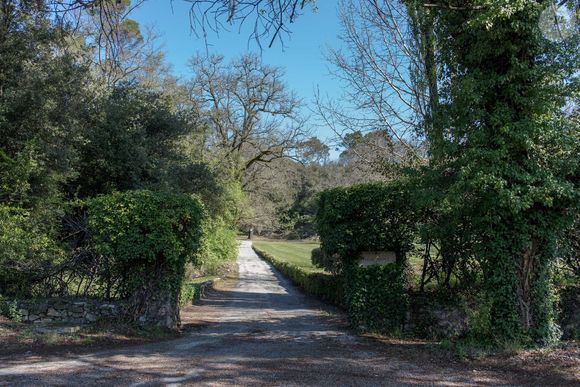Domaine du Canadel à Brignoles, Var, sud de la France le 2 mai 2021.  Photo par Florian Escoffier/ABACAPRESS.COM