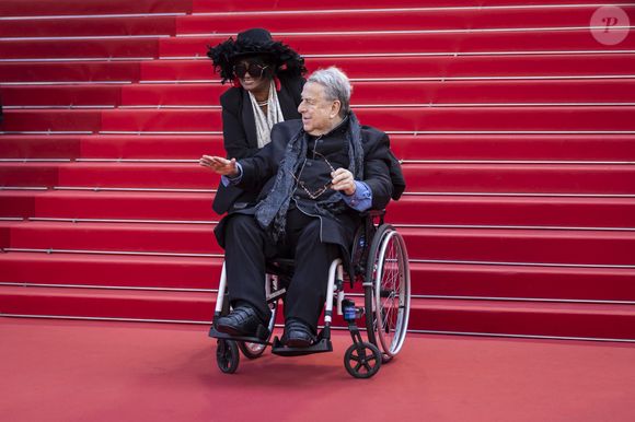 Paul-Loup Sulitzer et Supriya Ansuya Devi Rathoar - Montée des marches du film « Horizon : An american saga » lors du 77ème Festival International du Film de Cannes, au Palais des Festivals à Cannes. Le 19 mai 2024
© Olivier Borde / Bestimage