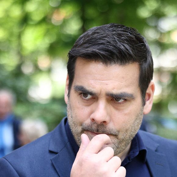 Matthieu Lartot lors de la cérémonie funéraire de Daniel Bilalian à l'église Saint-Pierre de Neuilly-sur-Seine, près de Paris, en France, le 22 mai 2025. Le journaliste, présentateur de journal télévisé et animateur de télévision français Daniel Bilalian est décédé le 14 mai 2025 à l'âge de 78 ans. Photo de Raphaël Lafargue/ABACAPRESS.COM