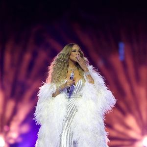 Mariah Carey se produit lors de la cérémonie d'ouverture des Jeux Olympiques d'hiver de Milan-Cortina 2026 au stade olympique de San Siro à Milan, Italie, le 6 février 2026. Photo by Li Ming/Xinhua/ABACAPRESS.COM