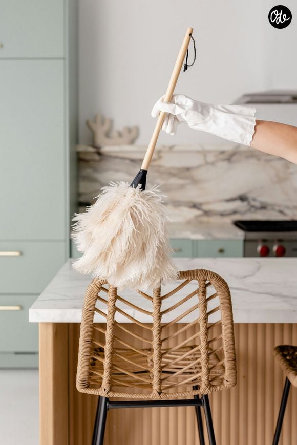 Selon elle, l'organisation joue ainsi un rôle essentiel pour conserver un intérieur agréable et faciliter les tâches du quotidien.

Katie Pearse /Unsplash