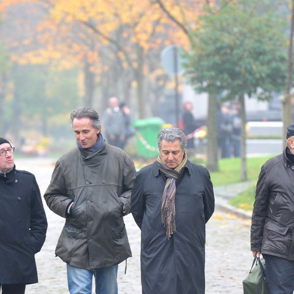 Michel Blanc, Thierry Lhermitte, Christian Clavier, Gerard Jugnot et Marie-Anne Chazel - Exclusif - Inhumation definitive de Tsilla Chelton alias 'Tatie Danielle' suite a son deces en date du 15/07/2012 au cimetiere du Pere Lachaise a Paris le 16 Novembre 2012. (Veeren/Bestimage)