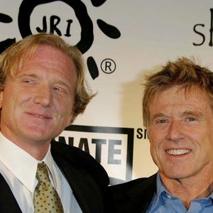 Triste nouvelle pour l'industrie du 7e art...

Archive - Robert Redford et son fils James Redford à Los Angeles. © Backgrid USA / Bestimage
