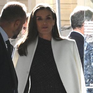 Et pour cause le 5 décembre 2024, l'épouse de Felipe VI était attendue à Madrid pour présider la commémoration du 35ème anniversaire de "El Mundo" et celle de la remise de la 22ème édition des Prix Internationaux du journal.

La reine Letizia d’Espagne préside la commémoration du 35ème anniversaire de "El Mundo" et la remise de la 22ème édition des Prix Internationaux du journal à Madrid, le 5 décembre2024. 
© José Oliva / EuropPress / Bestimage