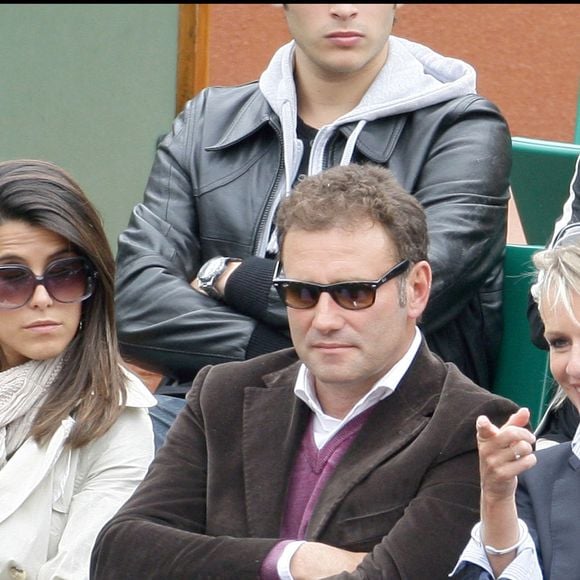 Karine Ferri, Pierre Sled et Sophie Davant lors du tournoi de Roland Garros 2009, le 28 mai.

RINDOFF-JACOVIDES / BESTIMAGE