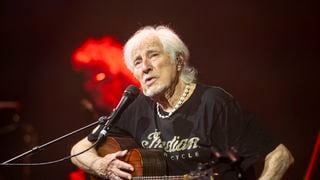 Le domicile du chanteur Hugues Aufray visité, l’artiste de 97 ans s'est retrouvé nez à nez avec les individus