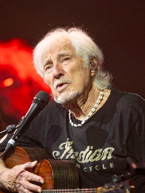 Le domicile du chanteur Hugues Aufray visité, l’artiste de 97 ans s'est retrouvé nez à nez avec les individus