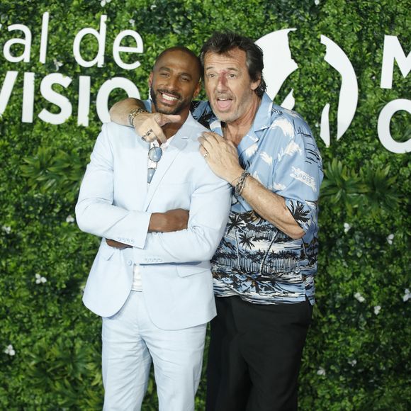 Stomy Bugsy et Jean-Luc Reichmann lors du photocall de la série "Leo Mattei, Brigade des mineurs" à l'occasion du 62e Festival de télévision de Monte-Carlo, à Monaco, le 19 juin 2023.

© Denis Guignebourg/BestImage