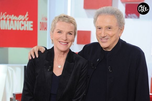 Exclusif - Elise Lucet et Michel Drucker - Enregistrement de l'émission Vivement dimanche au studio Rive gauche, presentée par Michel Drucker . Diffusion sur France 3 le 25/10/2026. © Guillaume Gaffiot / Bestimage
