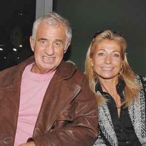 L'acteur français Jean-Paul Belmondo et sa femme Natty assistent à la superproduction de Robert Hossein 'Ben-Hur' au Stade de France à Saint-Denis, près de Paris, France, le 26 septembre 2006. Photo by Nicolas Khayat/ABACAPRESS.COM
