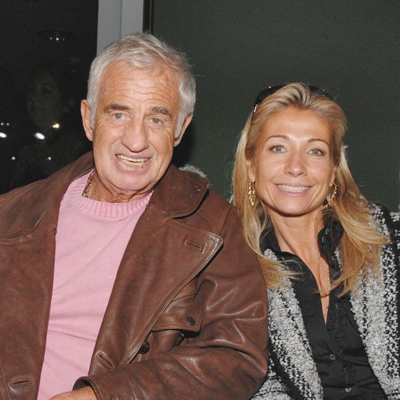 L'acteur français Jean-Paul Belmondo et sa femme Natty assistent à la superproduction de Robert Hossein 'Ben-Hur' au Stade de France à Saint-Denis, près de Paris, France, le 26 septembre 2006. Photo by Nicolas Khayat/ABACAPRESS.COM