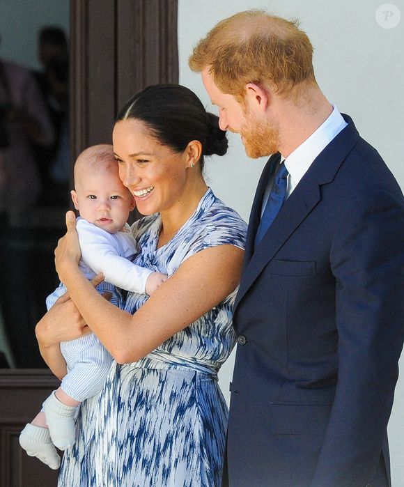 Le prince Harry et Meghan duchesse de Sussex, tenant le bébé Son Archie, lors de la visite à l'archevêque Desmond Tutu à la Desmond & Leah Tutu Legacy Foundation au Cap, en Afrique du Sud, le 25 septembre 2019. Photo by Splash News/ABACAPRESS.COM