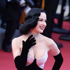 Dita Von Teese - Montée des marches du film " Amarga Navidad " lors du 79ème Festival International du Film de Cannes, le 19 mai 2026.
© Jacovides-Moreau / Bestimage