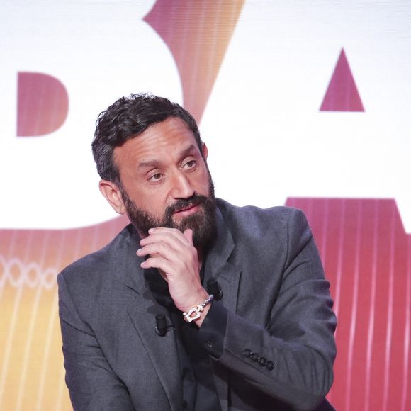 Exclusif - Cyril Hanouna, sur le plateau de l’émission « TPMP » présentée par C.Hanouna et diffusée en direct sur C8, Paris, France, le 08 janvier 2025. © Jack Tribeca / Bestimage