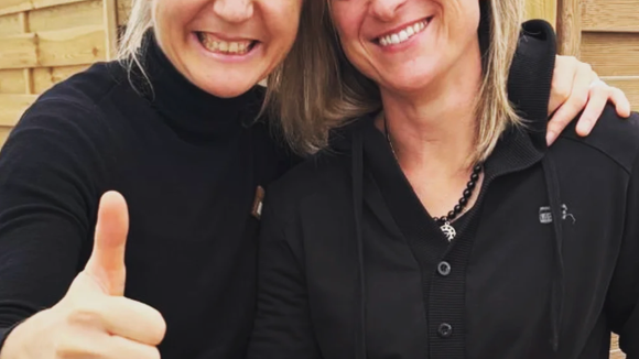 Anne-Laure Sibon : l'ancienne élève de la Star Academy a changé de vie et dirige un camping au bord du Lac Léman avec sa compagne