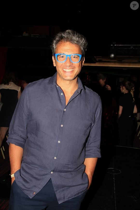 La faute à son ex, Karine qui a licencié une quinzaine de salariés.

Julien Cohen lors de la soirée d'anniversaire de Pierre-Jean Chalençon (né le 23 juin 1970) au Oh! César-Paris le 29 juin 2022.

© Philippe Baldini / Bestimage