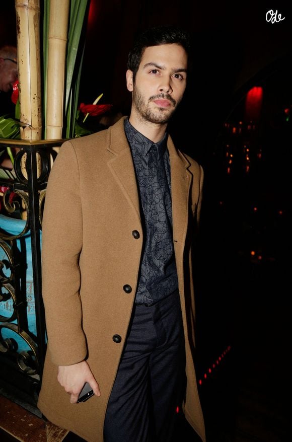 Il tourne également avec un seul-en-scène et a sorti son premier roman en 2026

Jesse Remond Lacroix lors de l'after-party de la 21e cérémonie des Prix Lumières au Buddha Bar, à Paris, en France, le 8 février 2016. Photo de Jérôme Domine/ABACAPRESS.COM