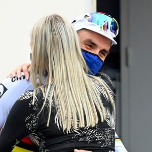 Le cycliste français Julian Alaphilippe remporte sa troisième Flèche Wallonne à Huy en Belgique, le 21 avril 2021, après ses précédentes victoires en 2018 et 2019. Il a devancé Primoz Roglic (Jumbo-Visma) et Alejandro Valverde (Movistar). 
© Photo News / Panoramic / Bestimage