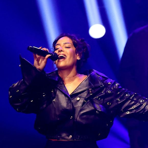 Amel Bent - Nouvelle édition du Foot-Concert organisé par le Réseau A.Ma.N.D./Huntington Avenir à la LDLC Arena à Lyon, le 11 Novembre 2024. Cet événement solidaire unique en France rassemble le sport et la musique pour lutter contre les maladies neurodégénératives. © Dominique Jacovides/Bestimage