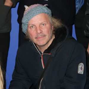 Ainsi que Philippe Katerine

Philippe Katerine - Avant-première du film "Banger" au Pathé Wepler à Paris le 1er avril 2025. © Coadic Guirec/Bestimage