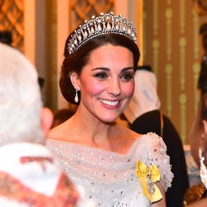 Et si une Française devenait un soutien important de la future reine Kate Middleton ?

Catherine (Kate) Middleton, duchesse de Cambridge - La famille royale d'Angleterre accueille les invités lors d'une réception pour les membres du corps diplomatique au palais de Buckingham à Londres.
