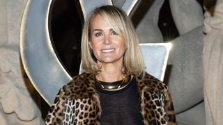 Laeticia Hallyday épanouie dans le beau haras de son compagnon Serge Varsano, elle renoue avec une de ses passions