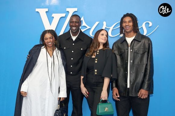Sabah Sy, Omar Sy, sa femme Hélène Sy et Tidiane Sy - Photocall du Défilé de mode Louis Vuitton Homme, Collection Printemps/Été 2025 dans le cadre de la Fashion Week de Paris, France, le 18 Juin 2024. 

© Bertrand Rindoff / Bestimage