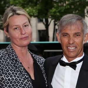 Paul Belmondo et Luana arrivent à la 9ème édition du "Global Gift Gala" à l'hôtel Four Seasons George V à Paris, le 25 avril 2018.
© Denis Guignebourg/Bestimage
