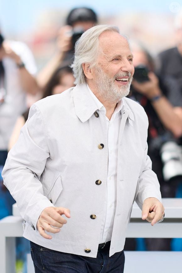 Fabrice Luchini - Photocall du film "Marcello Mio" (Compétition) lors du 77ème Festival International du Film de Cannes (14 - 25 mai 2024), le 22 mai 2024. 
© Moreau / Jacovides / Bestimage