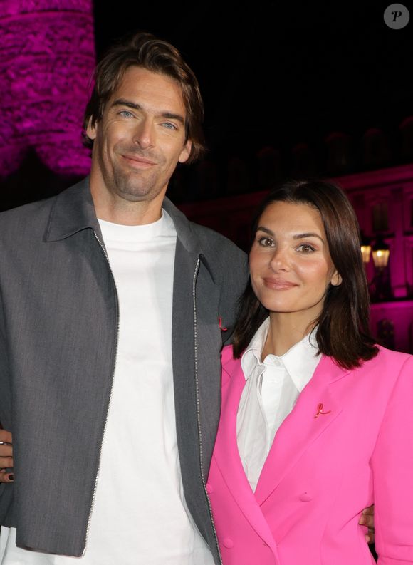 Camille Lacourt et sa compagne Alice Detollenaere - Lancement de la campagne Octobre Rose sur la Place Vendôme à Paris. © Coadic Guirec/Bestimage