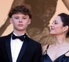 Marion Cotillard a pris position sur Instagram en faveur de la jeunesse mobilisée. 

Marcel Canet et sa mère Marion Cotillard - Montée des marches du film « Karma » lors du 79ème Festival International du Film de Cannes. © Jacovides-Moreau / Bestimage