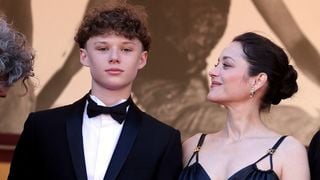 Sans commentaire : Mère de Marcel (15 ans), Marion Cotillard a pris position devant la situation des lycéens