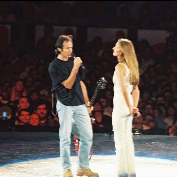 Jean-Jacques Goldman en concert au Stade de France avec Céline Dion en 1999 ©AGENCE / BESTIMAGE