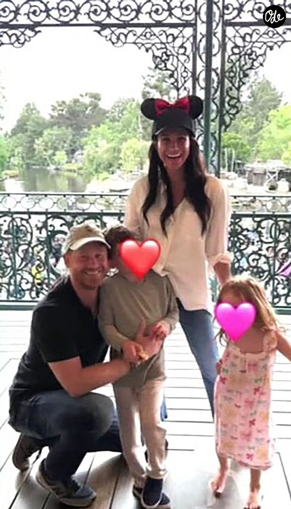 Le prince Harry révèle que Space Mountain est son attraction préférée dans les parcs d'attractions – grâce à la princesse Diana –, lors de son apparition avec son épouse Meghan Markle dans l'émission spéciale d'ABC célébrant le 70e anniversaire de Disneyland. Photo par Backgrid UK/ Bestimage