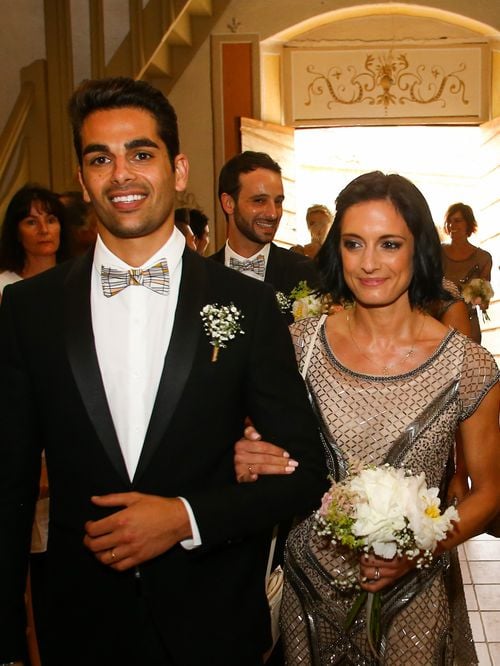 Christophe Licata officialise la fin de son mariage avec Coralie, il est avec quelqu'un d'autre : "Merci de laisser Lucie Bernardoni en dehors de cette histoire"