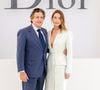 Pour ce rendez-vous très symbolique, la jeune femme pouvait compter sur la présence de son père Robert Agostinelli.

Héloïse Agostinelli, la fille de feu M.Favier et son père Robert Agostinelli au photocall du défilé Christian Dior Collection Femme Prêt-à-Porter Printemps/Eté 2027 lors de la Fashion Week de Paris (PFW) au Jardin des Tuileries, à Paris, France, le 29 septembre 2026. © Olivier Borde/Bestimage