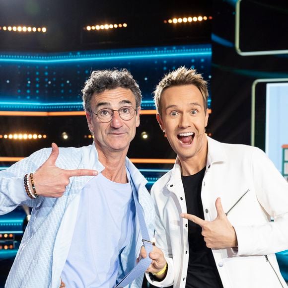 Exclusif - François Rocquelin, Cyril Féraud lors de l'enregistrement de l'émission "100% logique" présentée par C. Feraud et qui sera diffusée le 11 octobre 2025 au Studio du Lendit à Saint-Denis, France, le 8 mars 2025. © Cyril Moreau/Bestimage