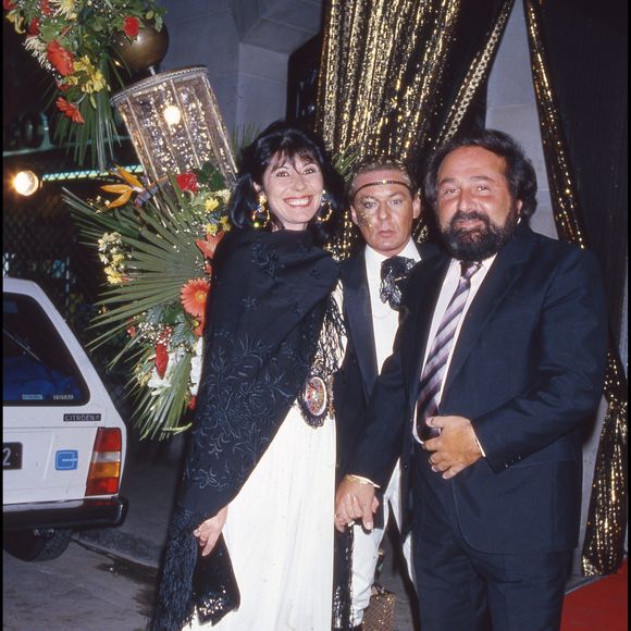 Archives - Richard Anthony et Sabine lors d'une soirée Venise en 1985  RINDOFF-PATERSON / BESTIMAGE