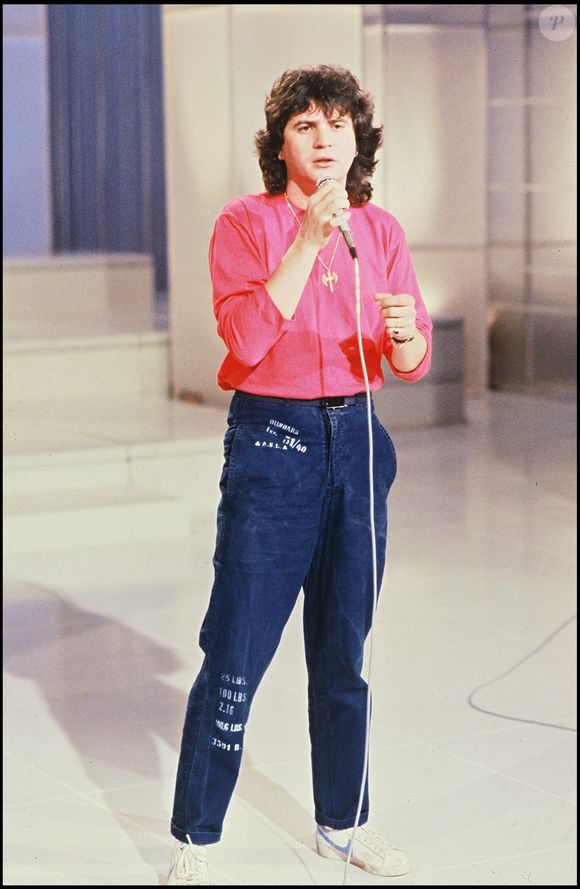 Archives - Daniel Balavoine sur le plateau d'une émission Télé 

PHoto : Daniel Angeli / Bestimage